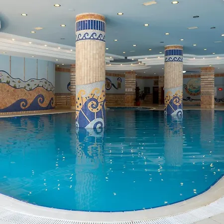 أداليا آرت سايد 5*